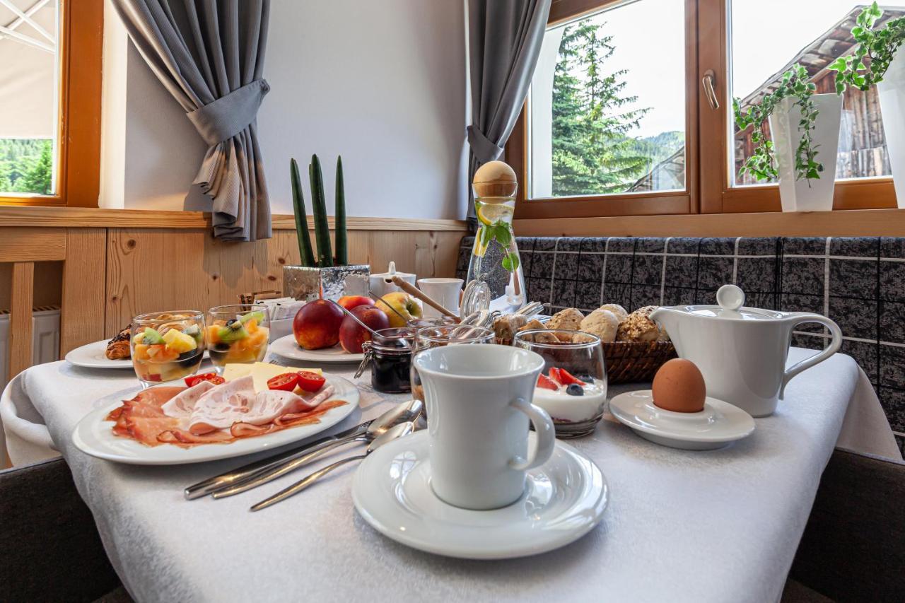 Villa Flora Mountain Lodges Сан Касиано Екстериор снимка