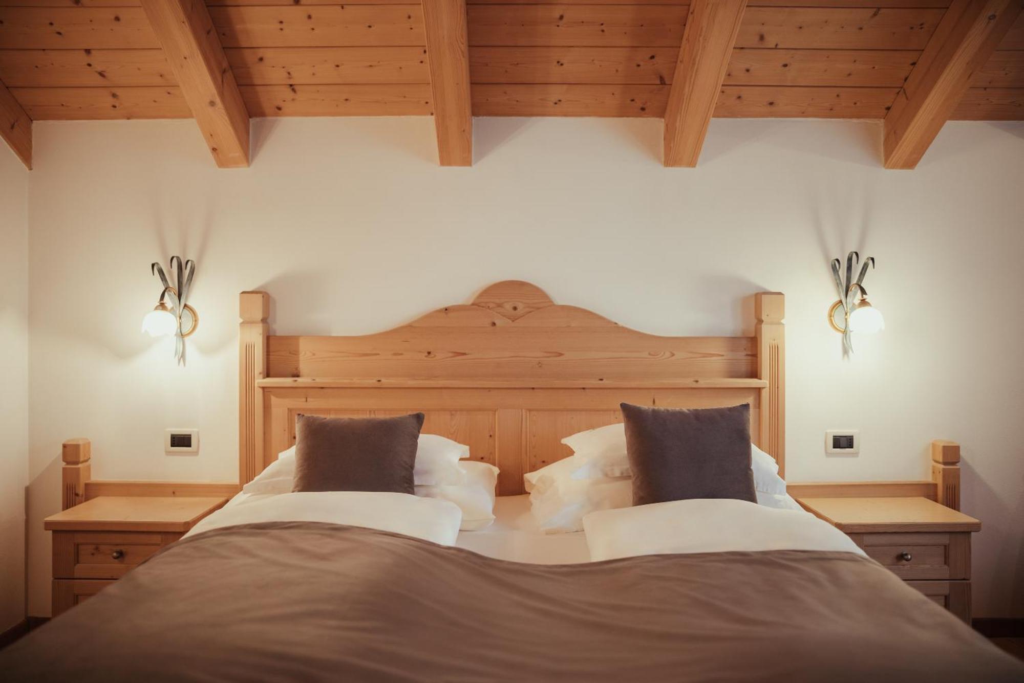 Villa Flora Mountain Lodges Сан Касиано Екстериор снимка