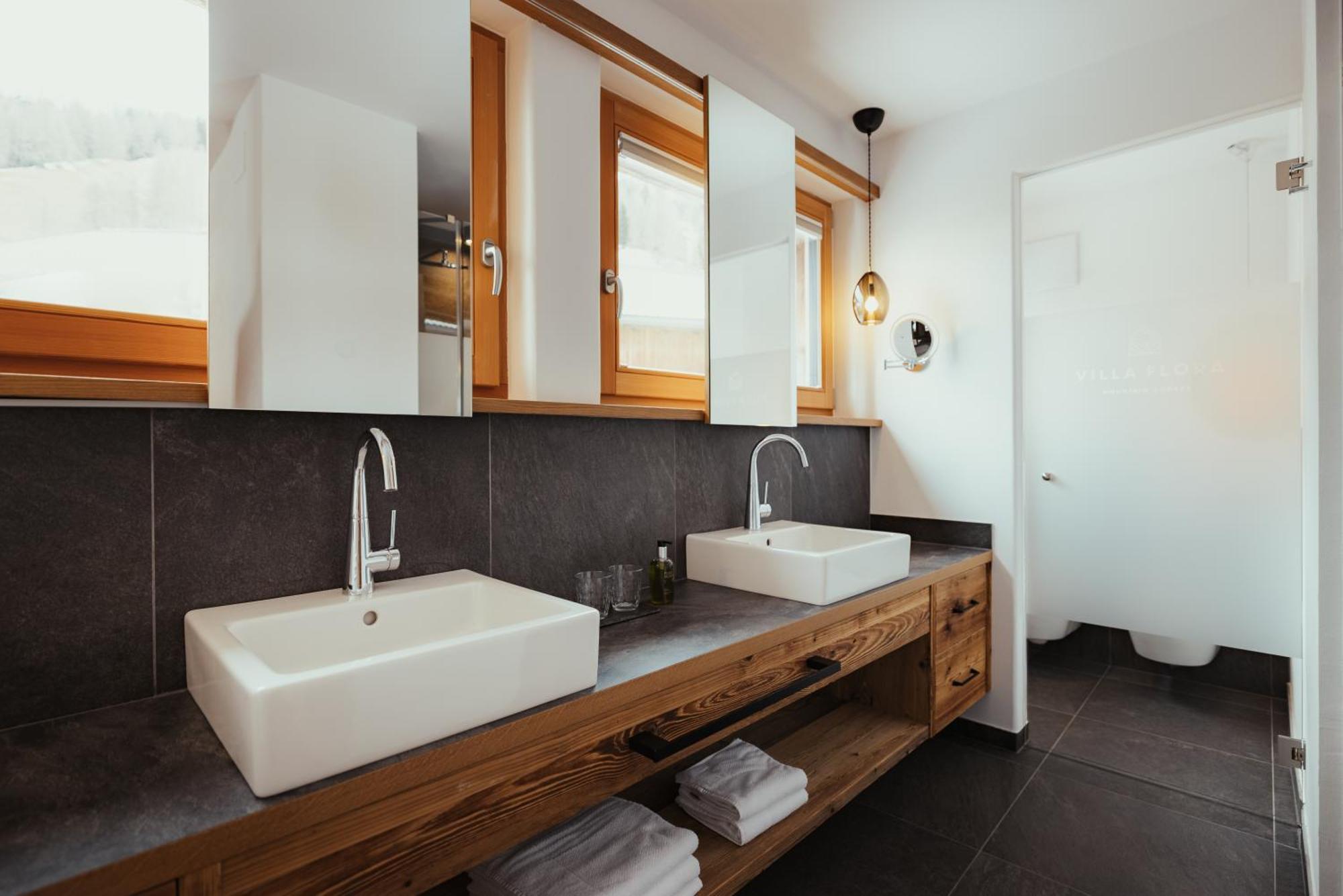 Villa Flora Mountain Lodges Сан Касиано Екстериор снимка