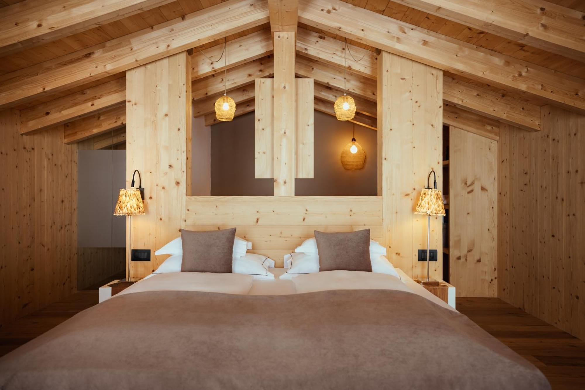 Villa Flora Mountain Lodges Сан Касиано Екстериор снимка