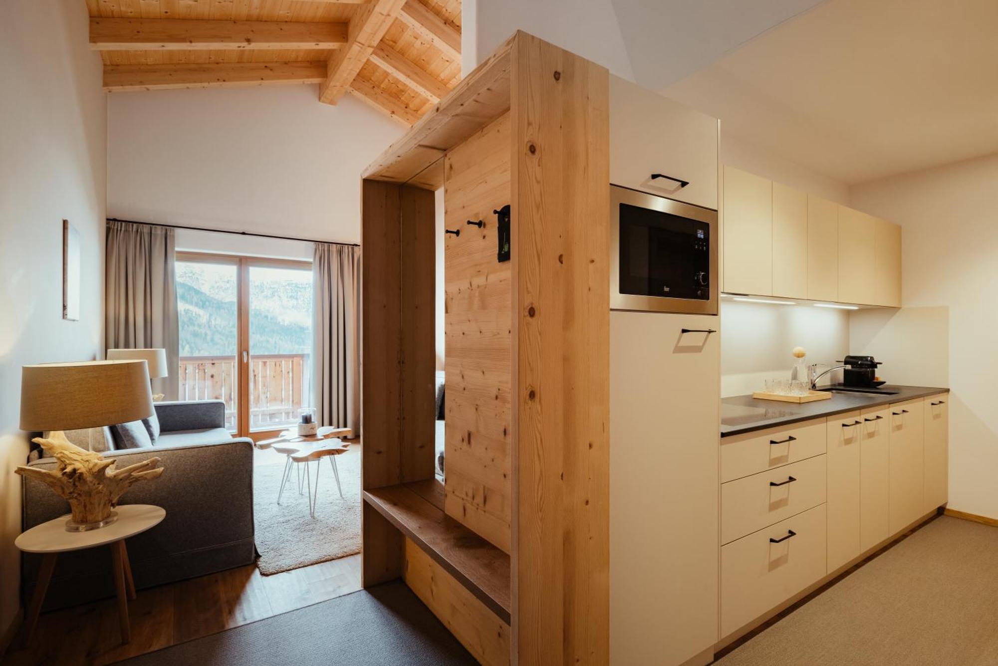 Villa Flora Mountain Lodges Сан Касиано Екстериор снимка