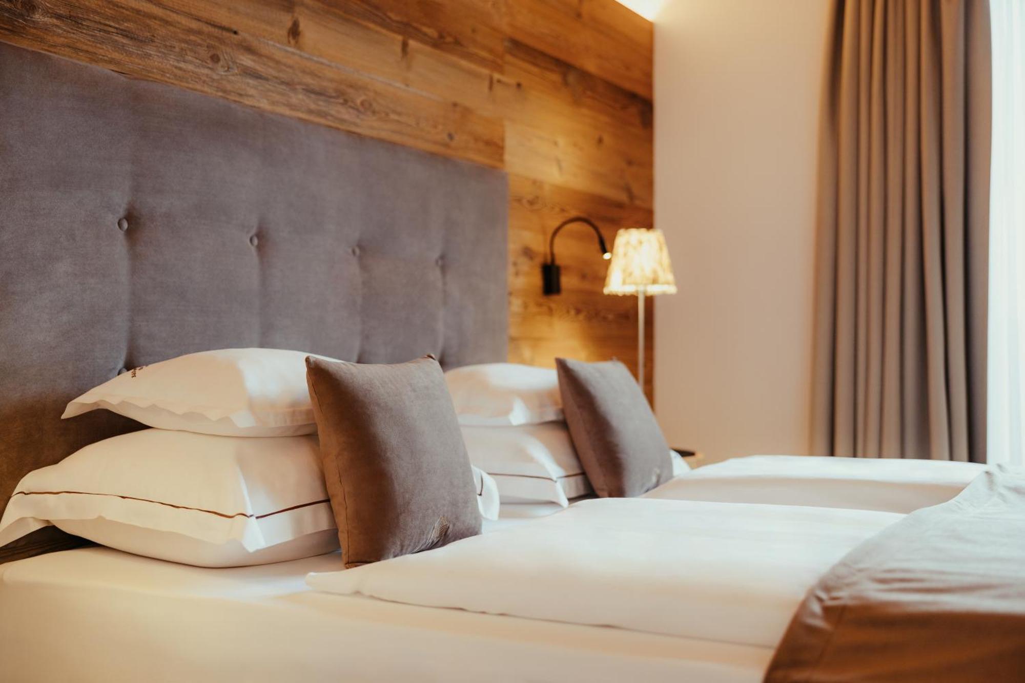 Villa Flora Mountain Lodges Сан Касиано Екстериор снимка