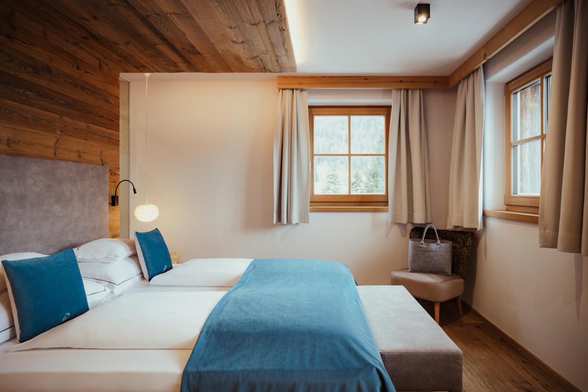 Villa Flora Mountain Lodges Сан Касиано Екстериор снимка