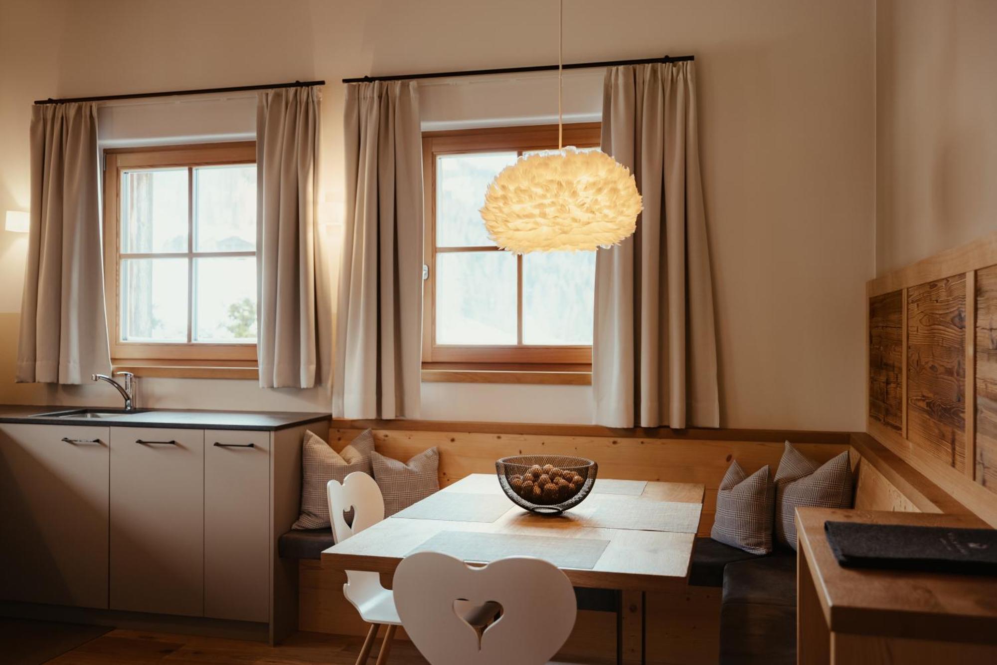 Villa Flora Mountain Lodges Сан Касиано Екстериор снимка