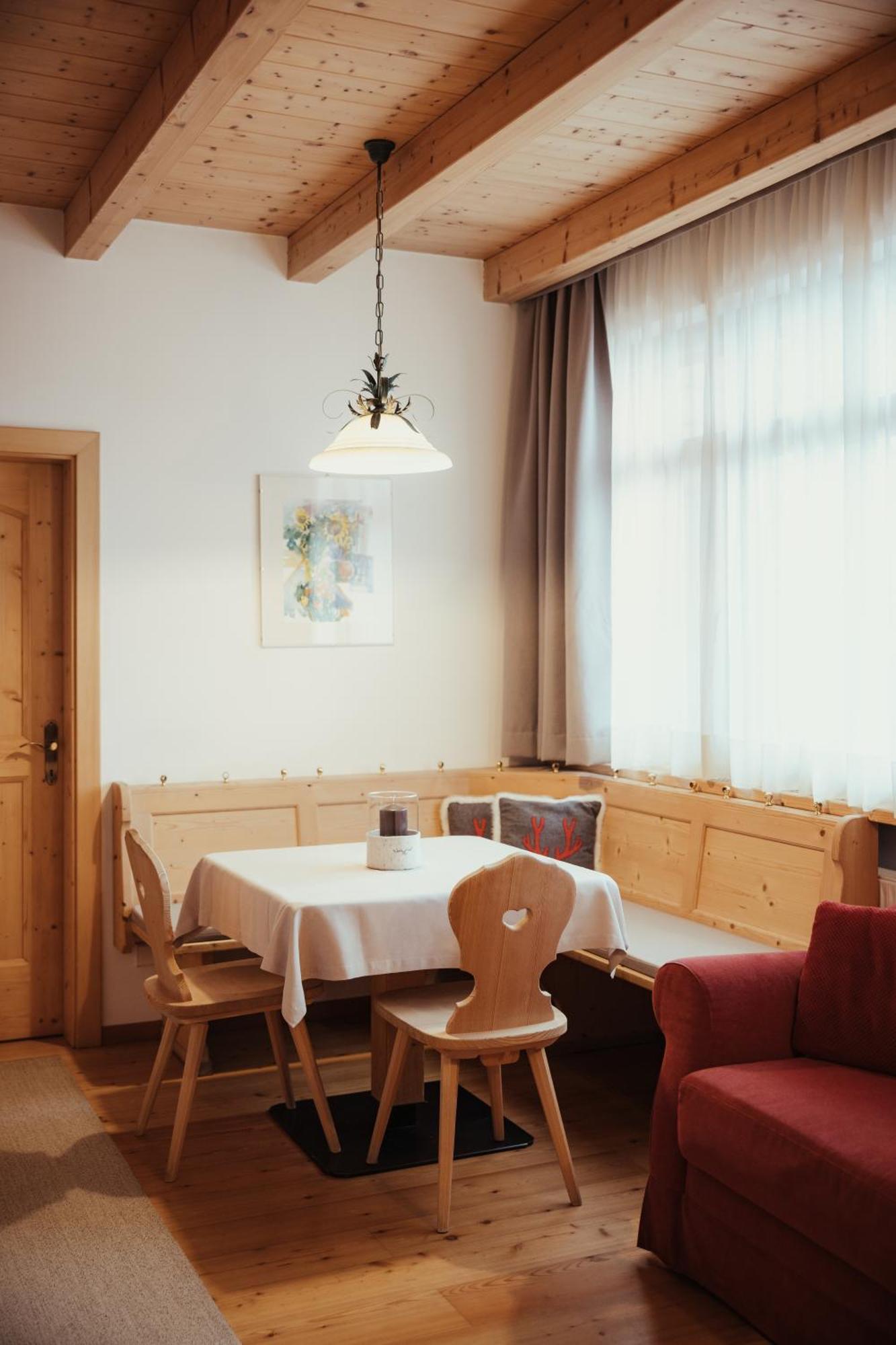 Villa Flora Mountain Lodges Сан Касиано Екстериор снимка